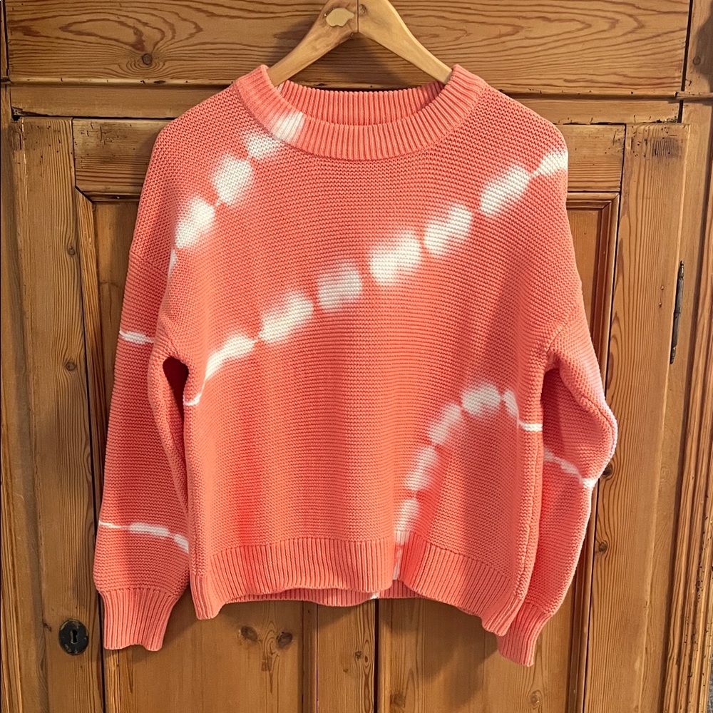 Old Navy Coral and White Women's Sweater